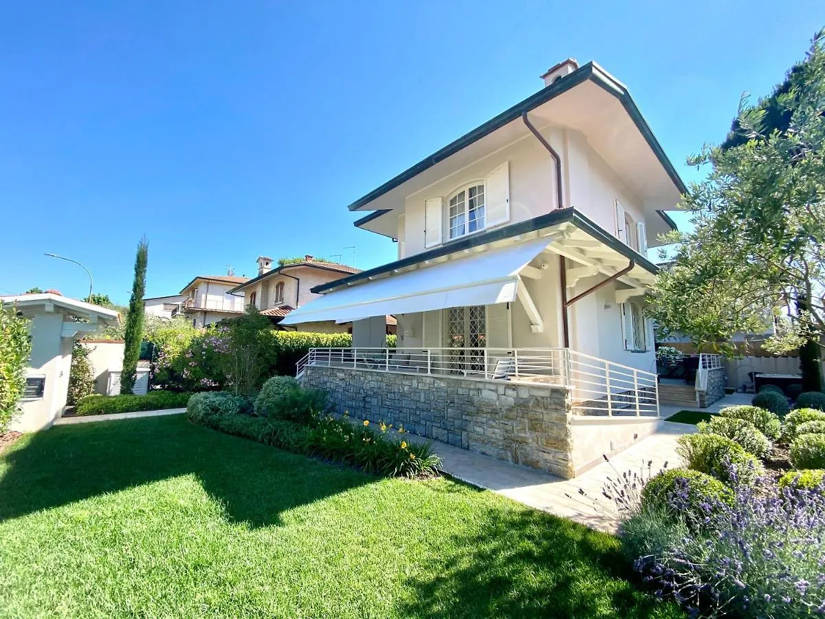 Bellaisa Bed & Breakfast Camaiore Italien